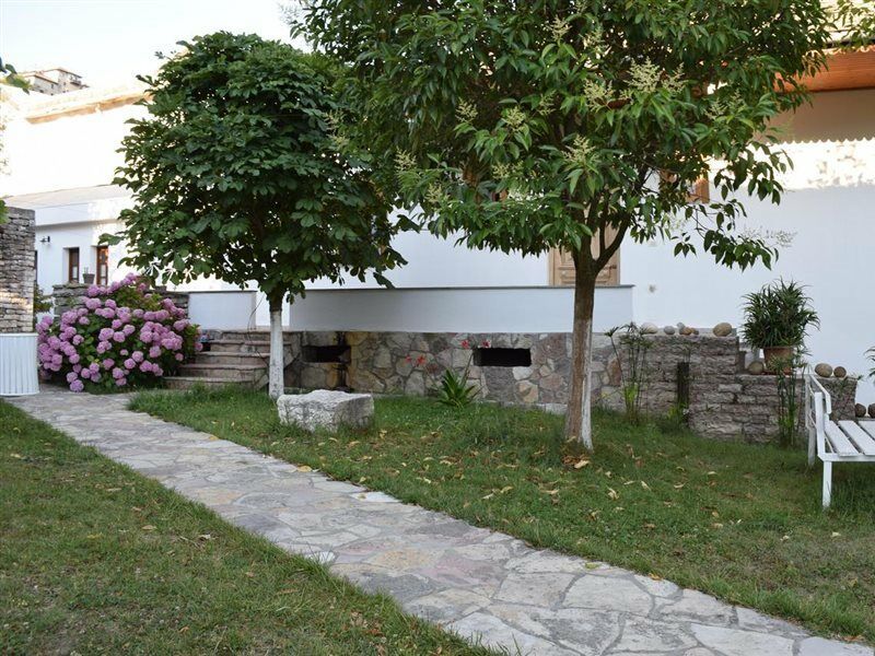 Hotel Bineri Gjirokastër Dış mekan fotoğraf